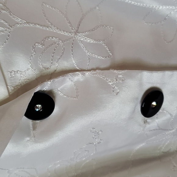 Jacket by Laura. (NWT) - Picture 2 of 9